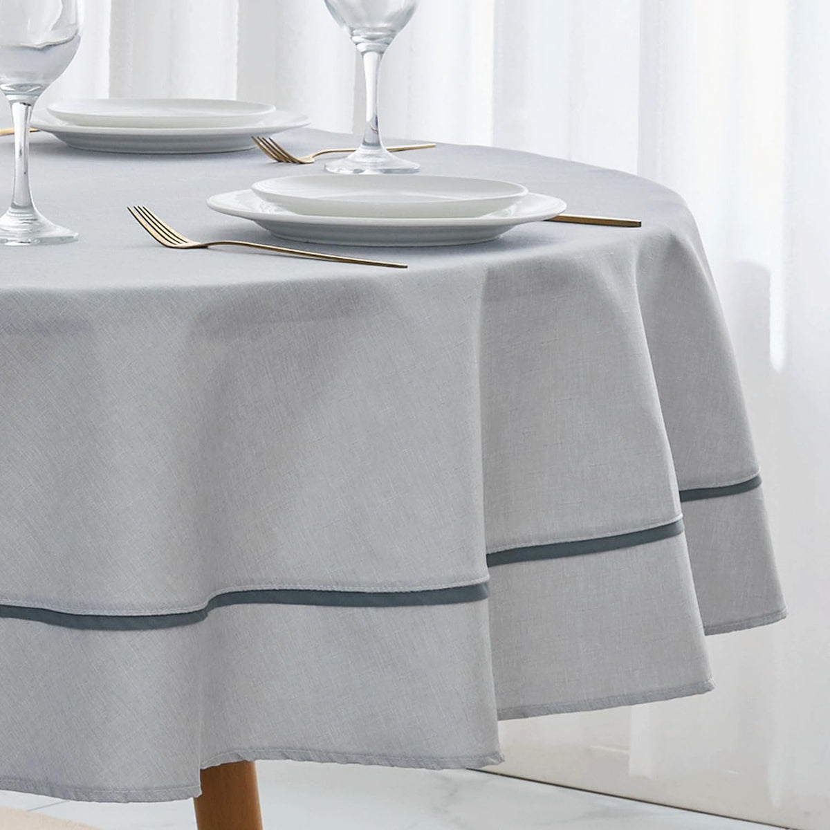 EHouseHome Heavy Duty Fabric Tablecloth with White Lace-Waterproof/Wrinkle Free/Stain Resistant/Oil Proof-for Dining,Indoor&Outdoor,Wedding,Holiday,White,Rectangle 60x120Inch