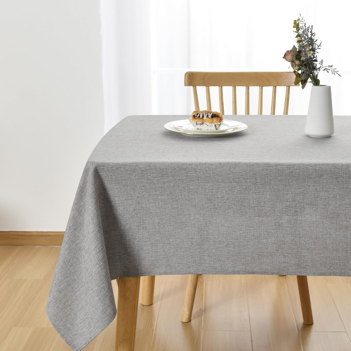JIUZHEN Faux Linen Rectangle Tablecloth, Wrinkle Stain Resistant Farmhouse Textured Table Cloth Decorative Fabric for Kitchen, Dining, Party, Wedding,Outdoor Use,90 x 132 Inch,Beige