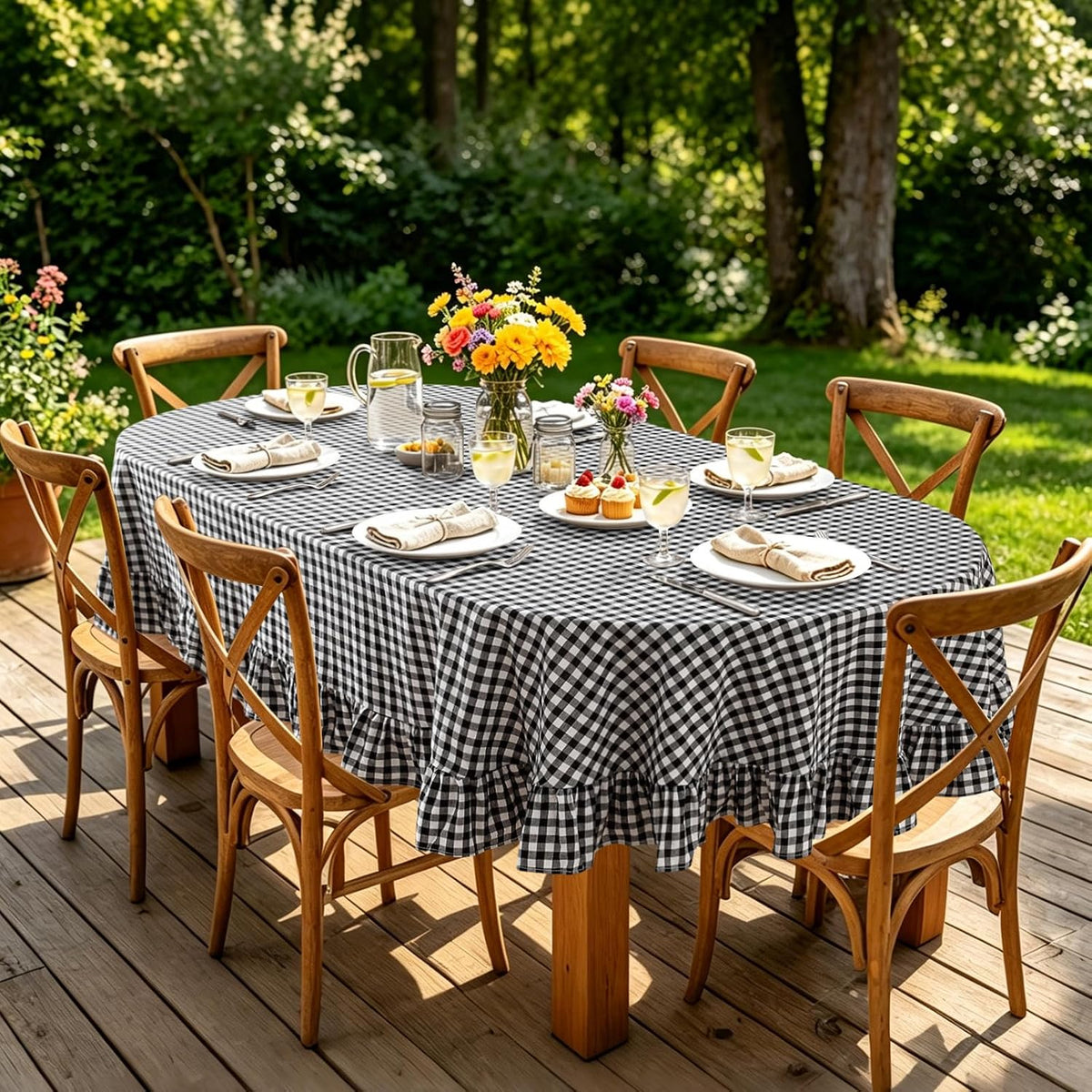 Wolkemer Black and White Gingham Ruffled Oval Tablecloth, 60x84 Inch