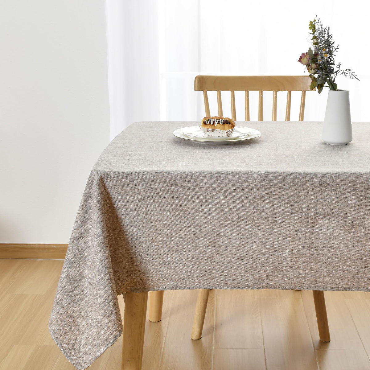 JIUZHEN Faux Linen Rectangle Tablecloth, Wrinkle Stain Resistant Farmhouse Textured Table Cloth Decorative Fabric for Kitchen, Dining, Party, Wedding,Outdoor Use,90 x 132 Inch,Beige
